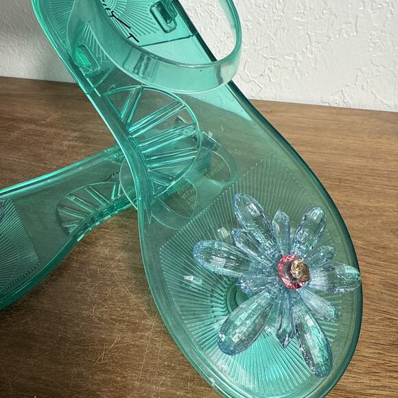 Betsey Johnson Jelly Sandals Size 7 Neon Green Flower Embellish Ankle Strap NWOB - Picture 5 of 9
